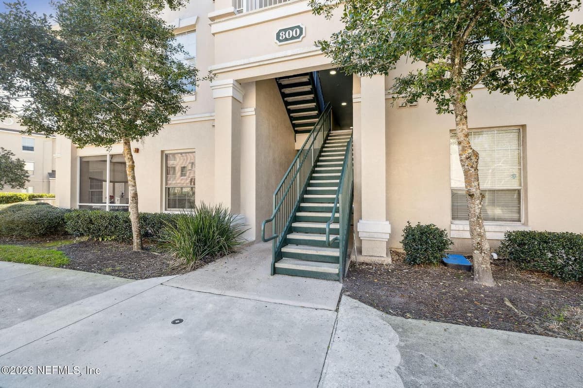 8601 BEACH Boulevard 811, Jacksonville, FL 32216 2