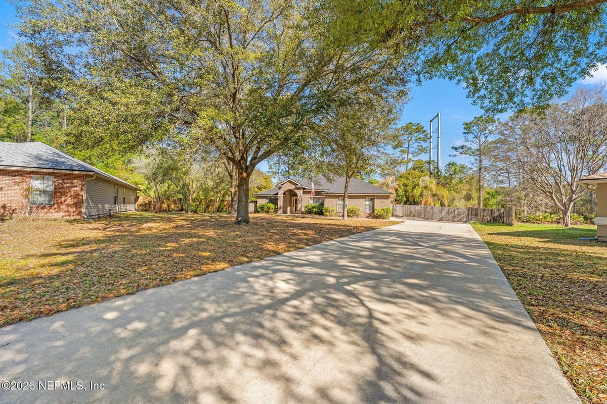 321 VELVET Drive, Jacksonville, FL 32220 2