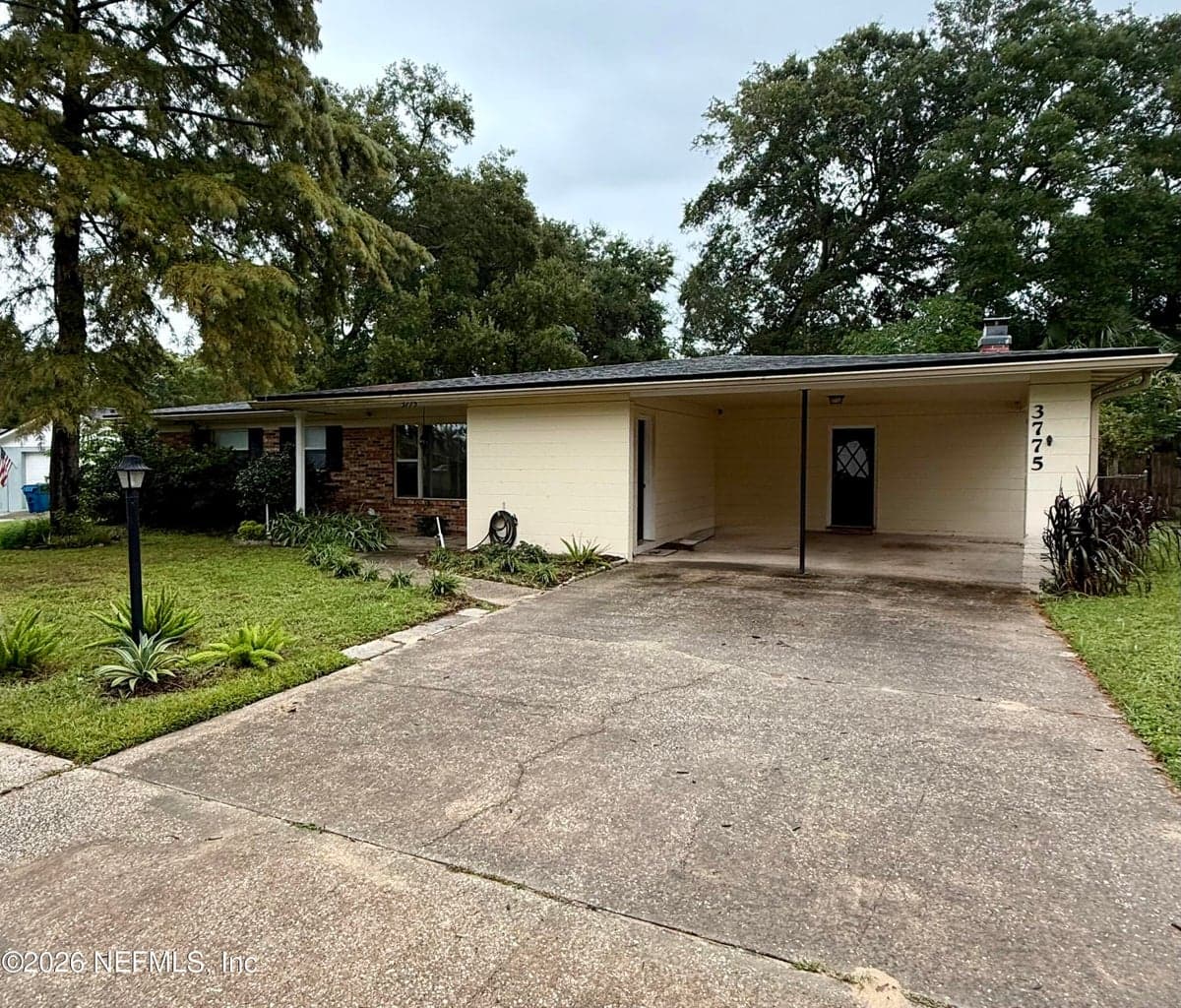 3775 BESS Road, Jacksonville, FL 32277 2