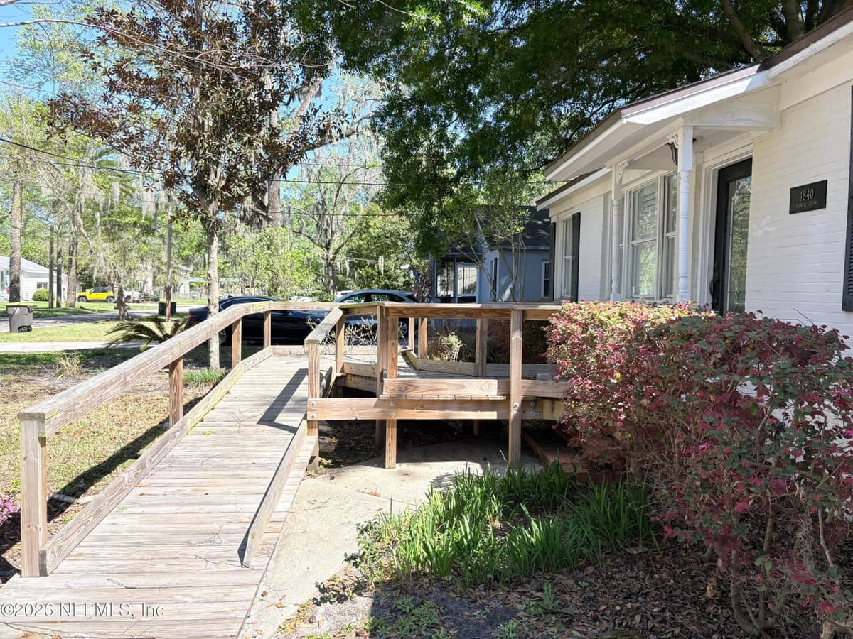 4840 COLONIAL Avenue, Jacksonville, FL 32210 2