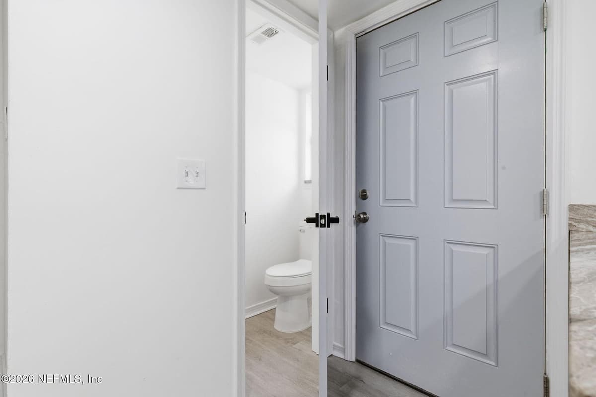3517 PEELER Road 17, Jacksonville, FL 32277 3