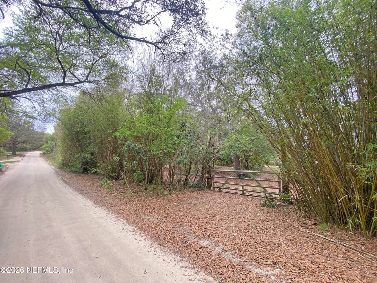 119 TWIN LAKES Road, Hawthorne, FL 32640 2