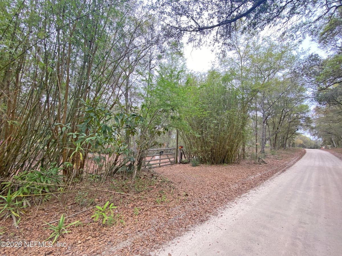 119 TWIN LAKES Road, Hawthorne, FL 32640 3