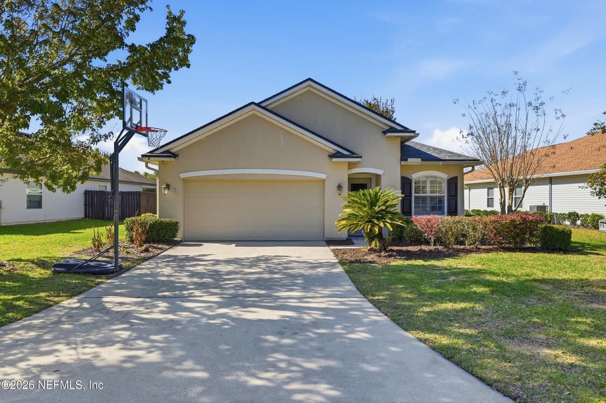 352 W NEW ENGLAND Drive, Elkton, FL 32033 2
