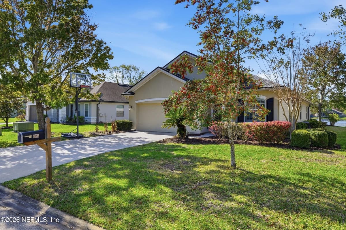 352 W NEW ENGLAND Drive, Elkton, FL 32033 3