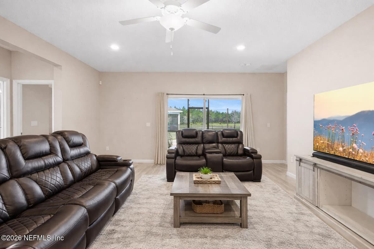 9644 LOVAGE Lane, Jacksonville, FL 32219 3