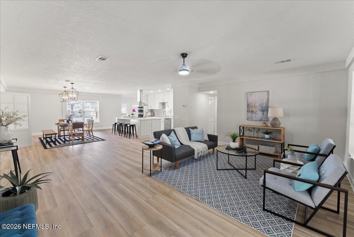 708 MYRTLE Avenue, Green Cove Springs, FL 32043 2
