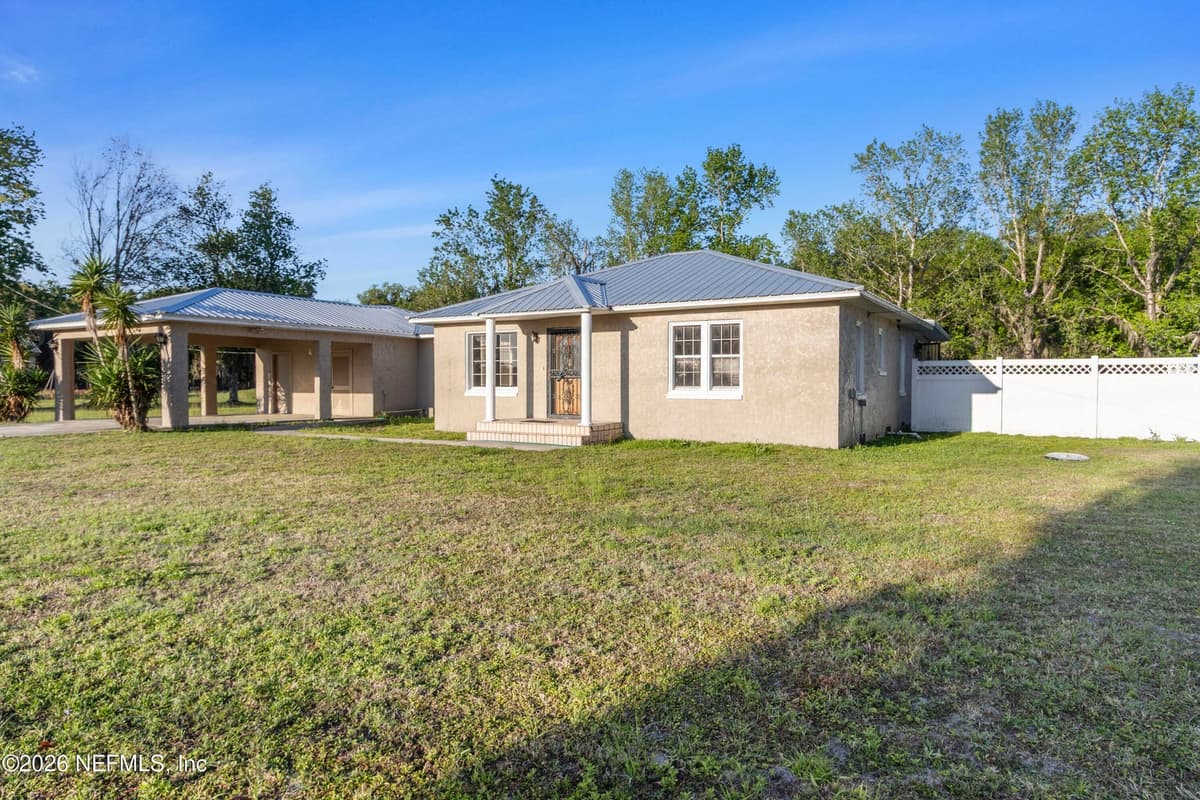 309 E RIVER Road, East Palatka, FL 32131 3