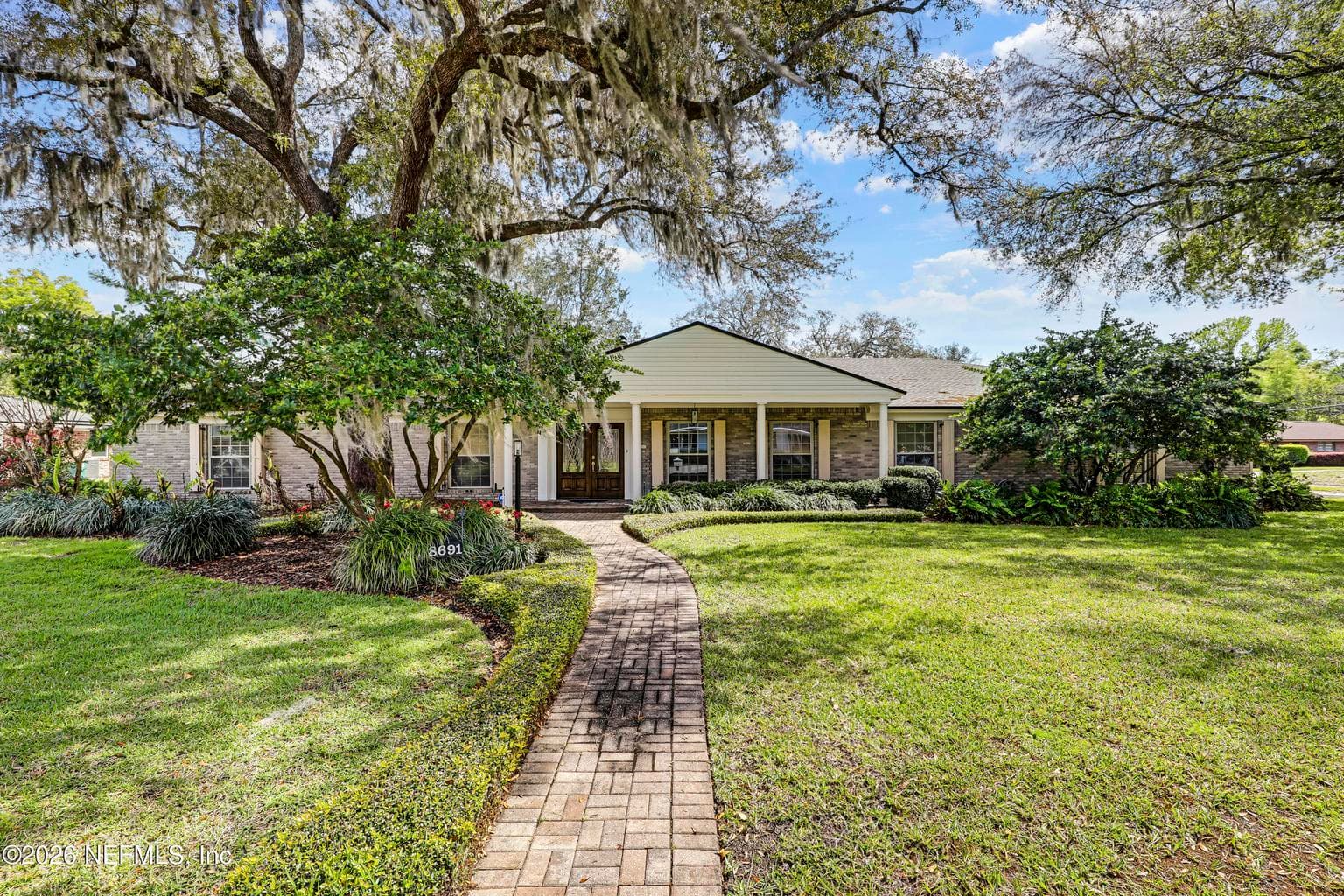 8691 SAN SERVERA Drive W, Jacksonville, FL 32217