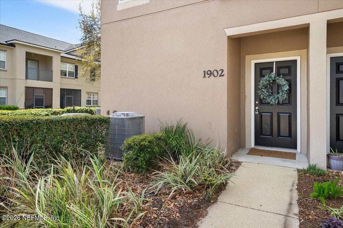 12301 KERNAN FOREST Boulevard 1902, Jacksonville, FL 32225 2