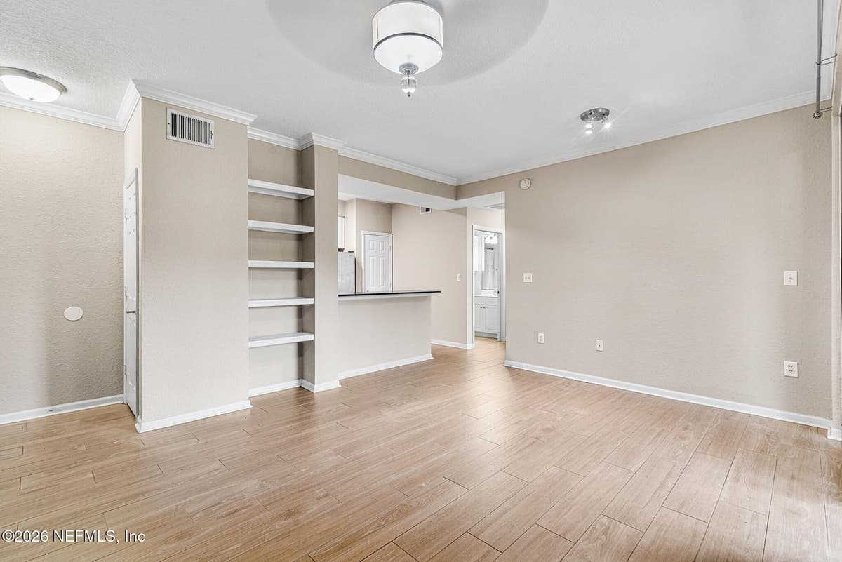8539 GATE Parkway 433, Jacksonville, FL 32216 3