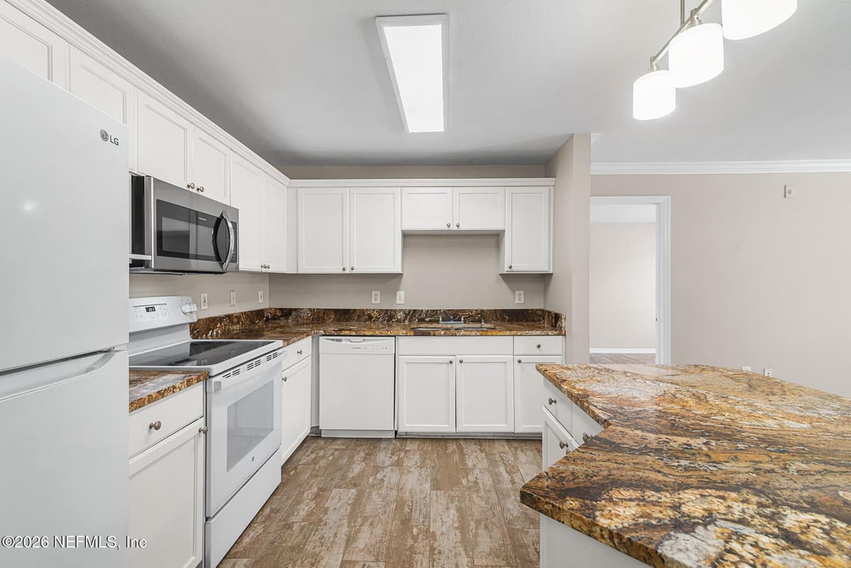 3591 KERNAN Boulevard S 715, Jacksonville, FL 32224 3