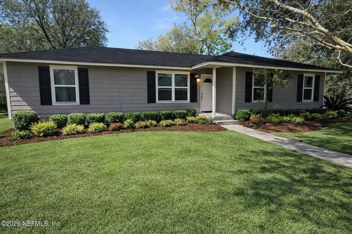 45 MINT Circle, Middleburg, FL 32068 2