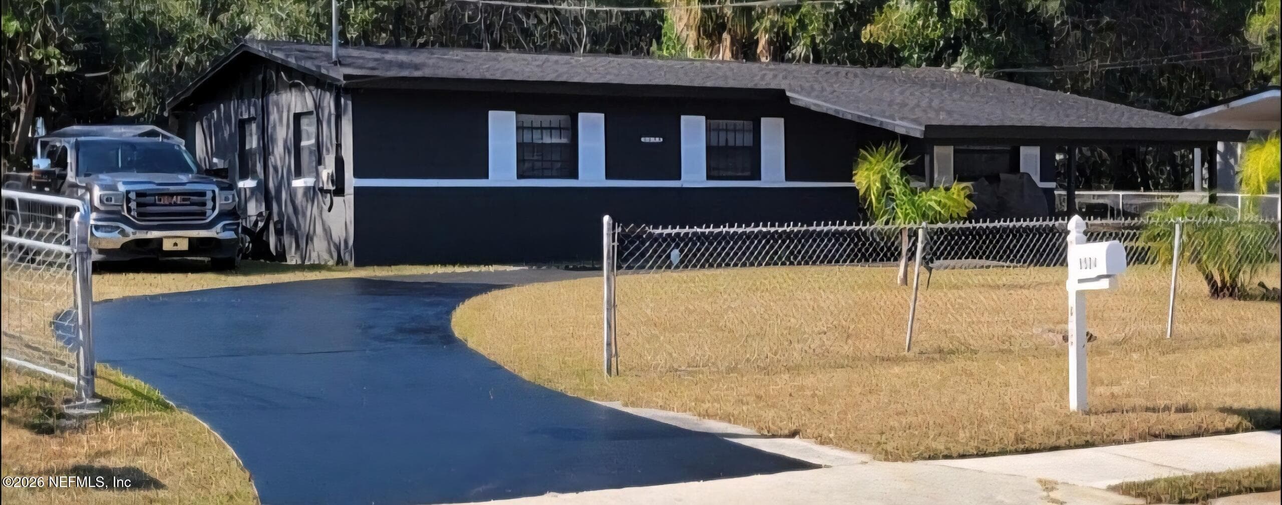 8524 HOWELL Drive, Jacksonville, FL 32208
