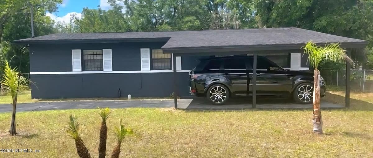 8524 HOWELL Drive, Jacksonville, FL 32208 2