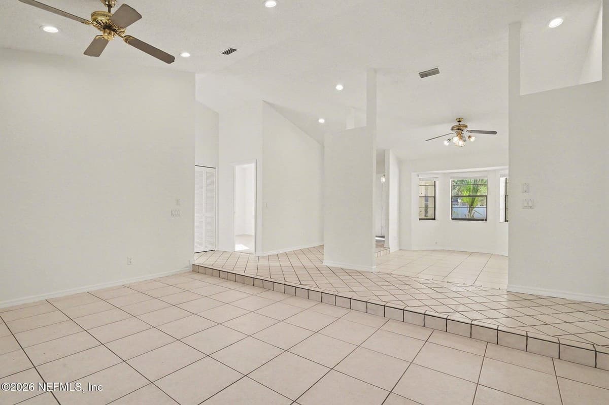 10 PATCHOGUE Lane, Palm Coast, FL 32164 3