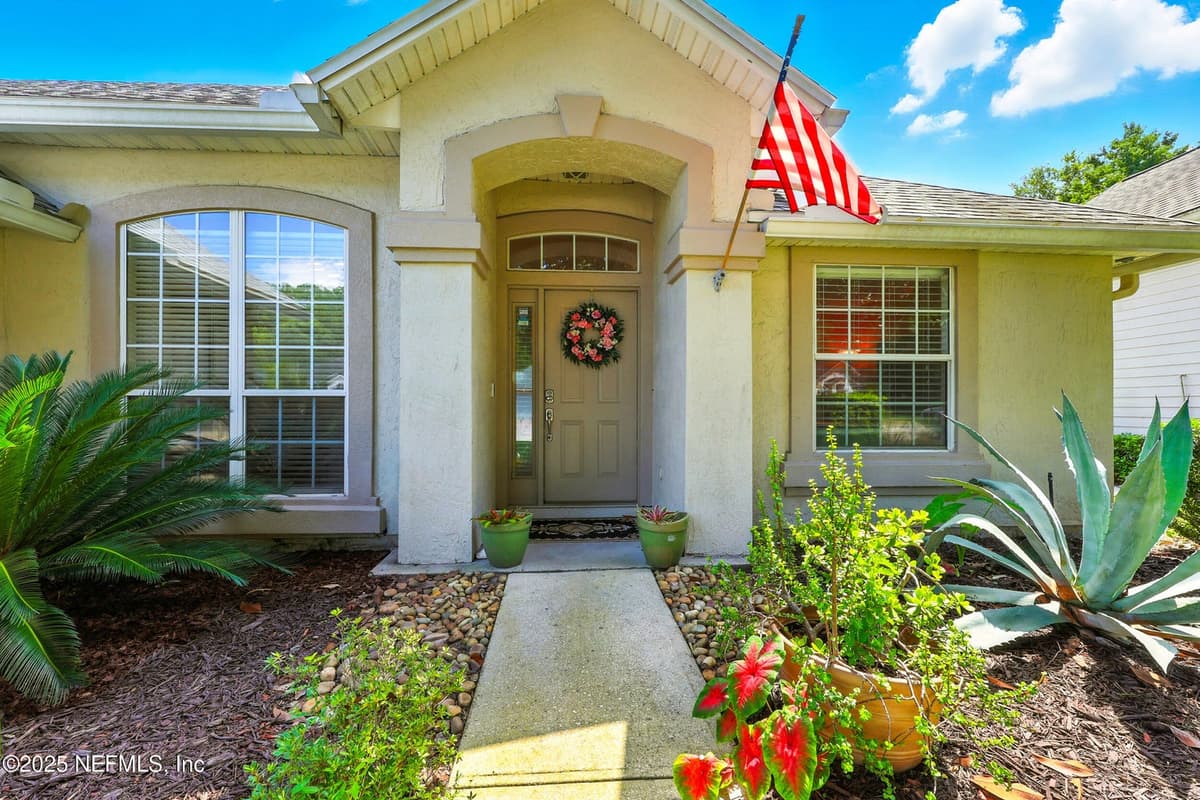 8613 CROOKED TREE Drive, Jacksonville, FL 32256 2