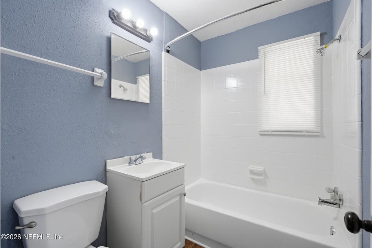 6289 PETTIFORD Drive, Jacksonville, FL 32209 3