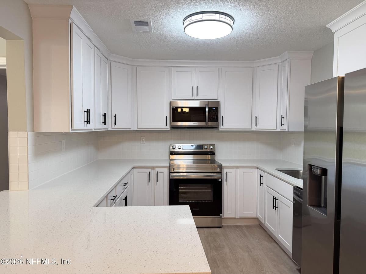 7862 Stephenson Drive, Jacksonville, FL 32208 3
