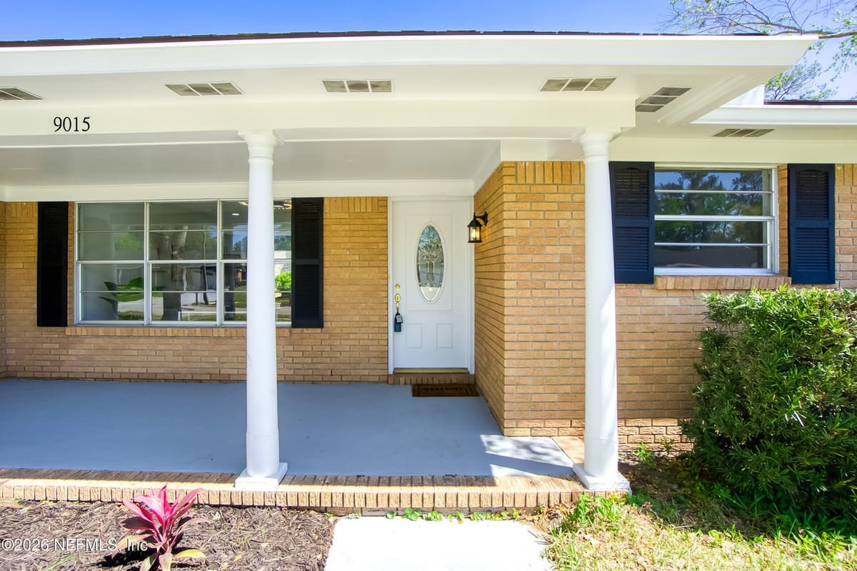 9015 SOUTHWARK Drive N, Jacksonville, FL 32257 3