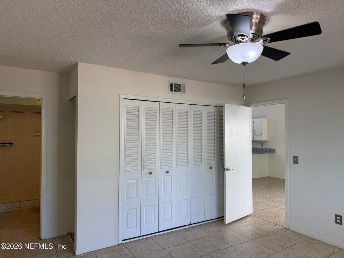 3389 EXCALIBUR Way, Jacksonville, FL 32223 3