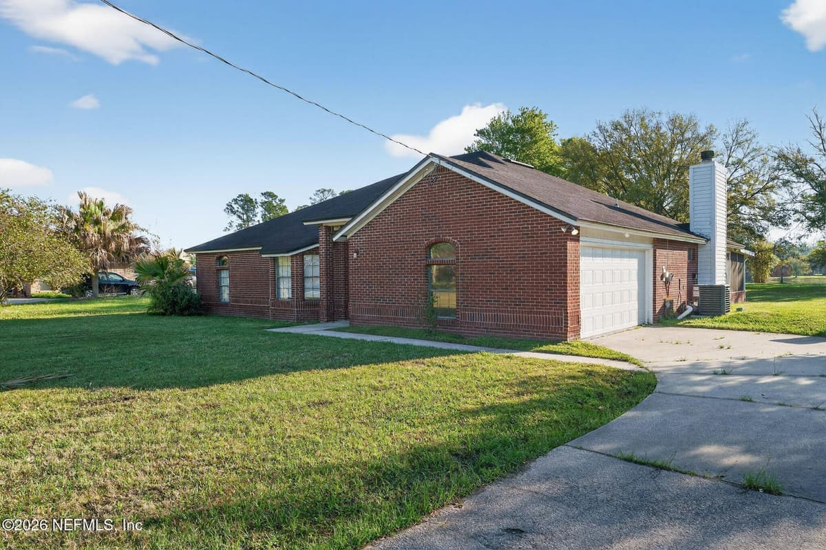 12549 LOCHLOOSA Lane, Jacksonville, FL 32218 2