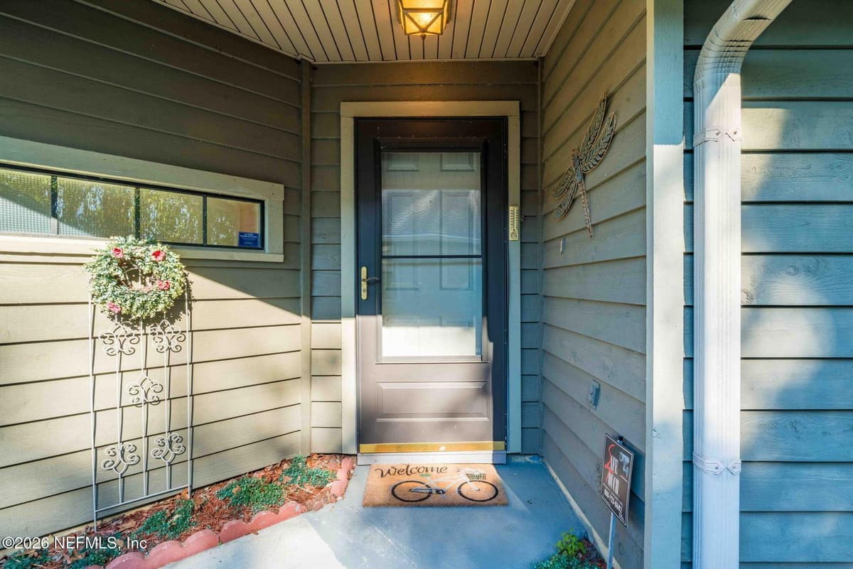7602 BAYMEADOWS Circle W, Jacksonville, FL 32256 3