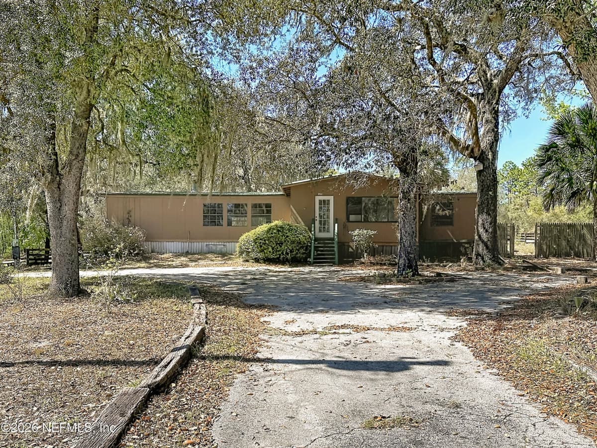 1375 STATE ROUTE 100, Melrose, FL 32666 2