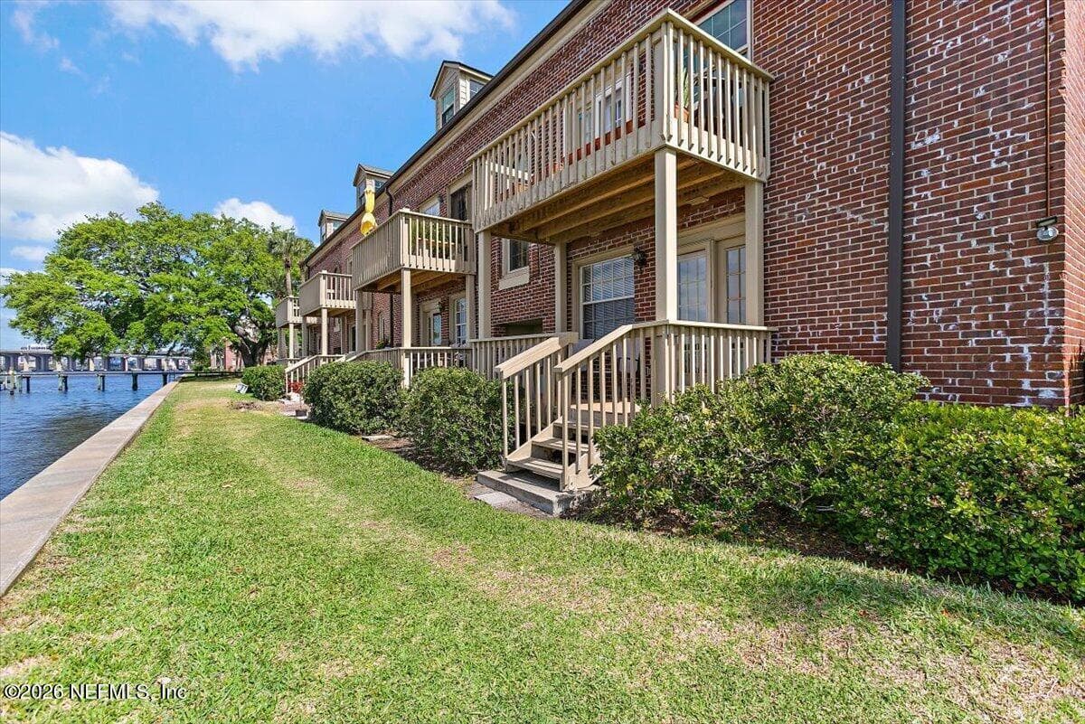 1586 PALM Avenue 1586, Jacksonville, FL 32207 2