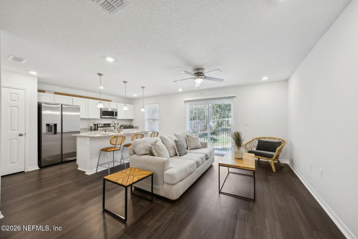 8507 SUSIE Street, Jacksonville, FL 32210 2