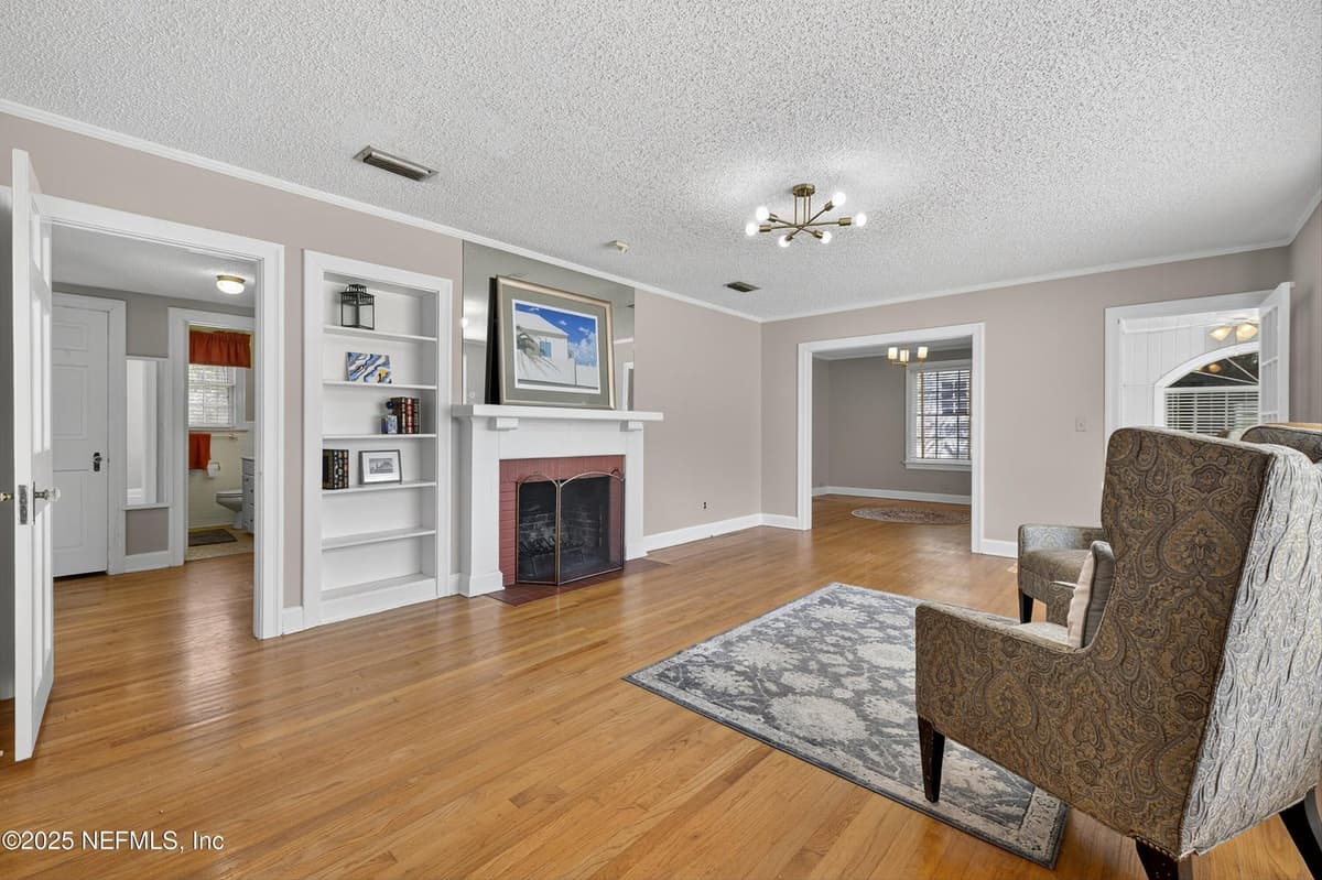 1425 PINETREE Road, Jacksonville, FL 32207 3