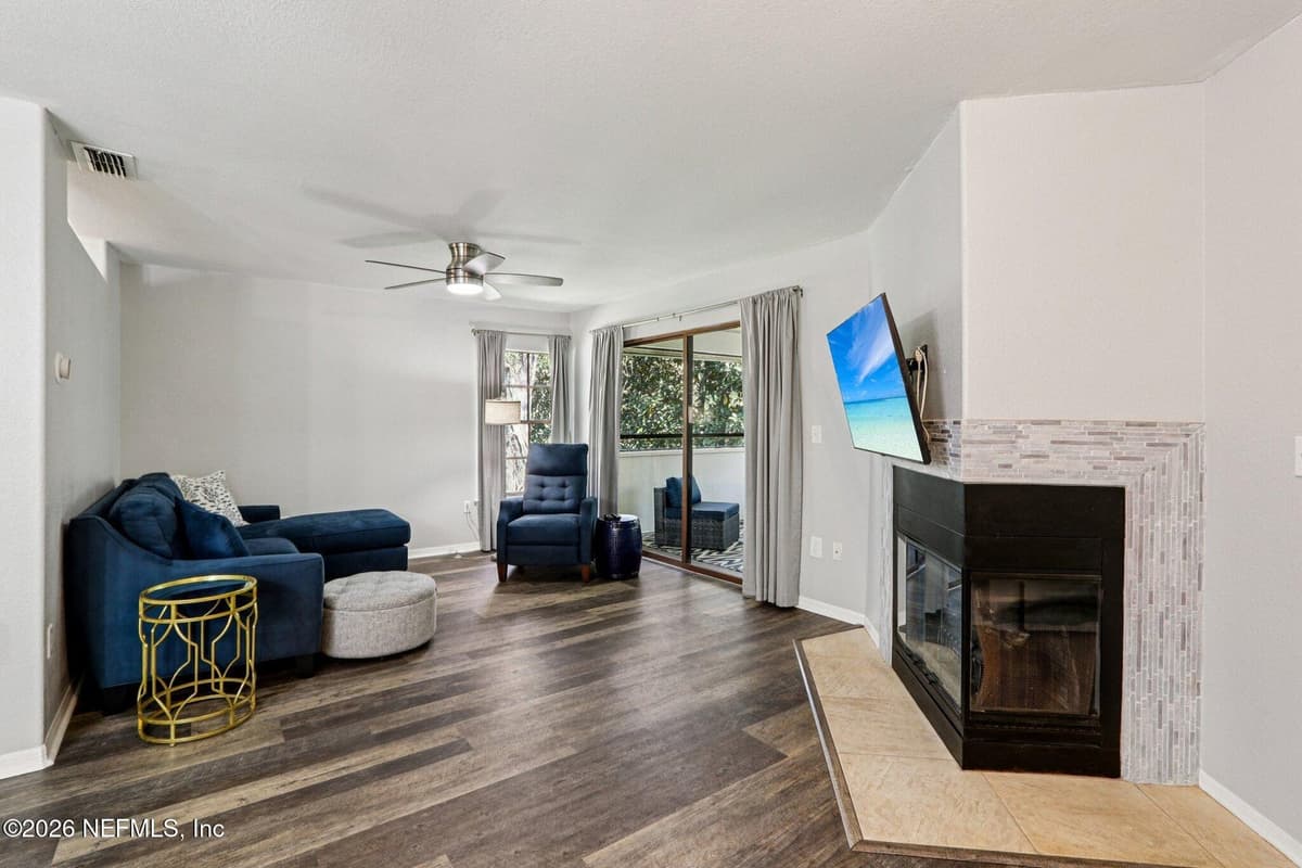 10150 BELLE RIVE Boulevard 102, Jacksonville, FL 32256 3