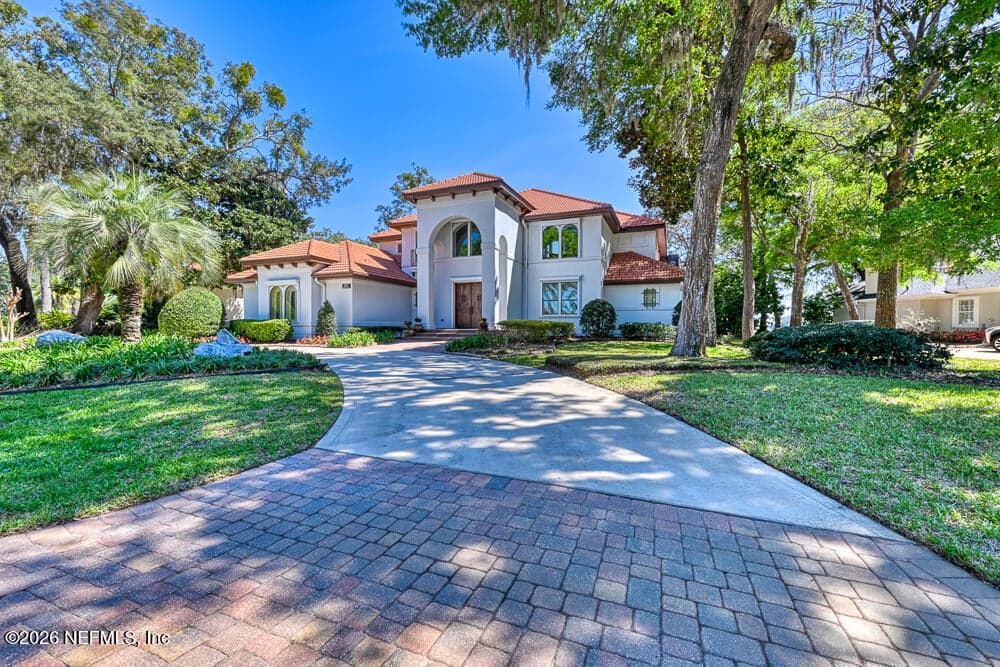 1037 SHIPWATCH Drive E, Jacksonville, FL 32225 2