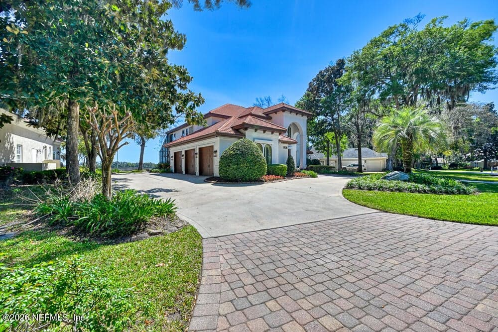 1037 SHIPWATCH Drive E, Jacksonville, FL 32225 3