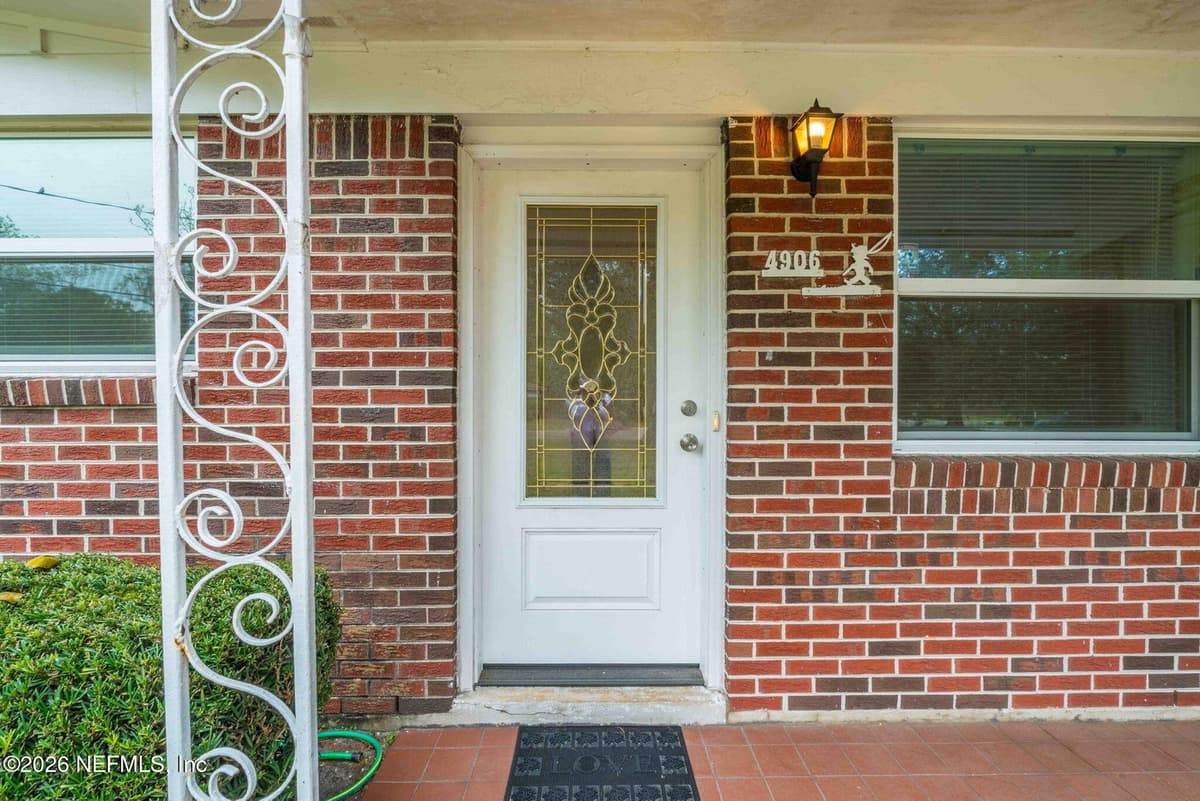 4906 CHIVALRY Drive, Jacksonville, FL 32208 3