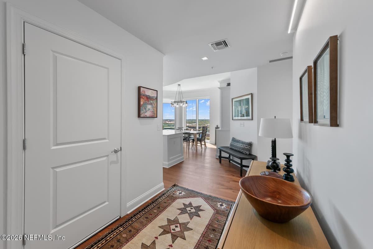 1431 RIVERPLACE Boulevard 1410, Jacksonville, FL 32207 3