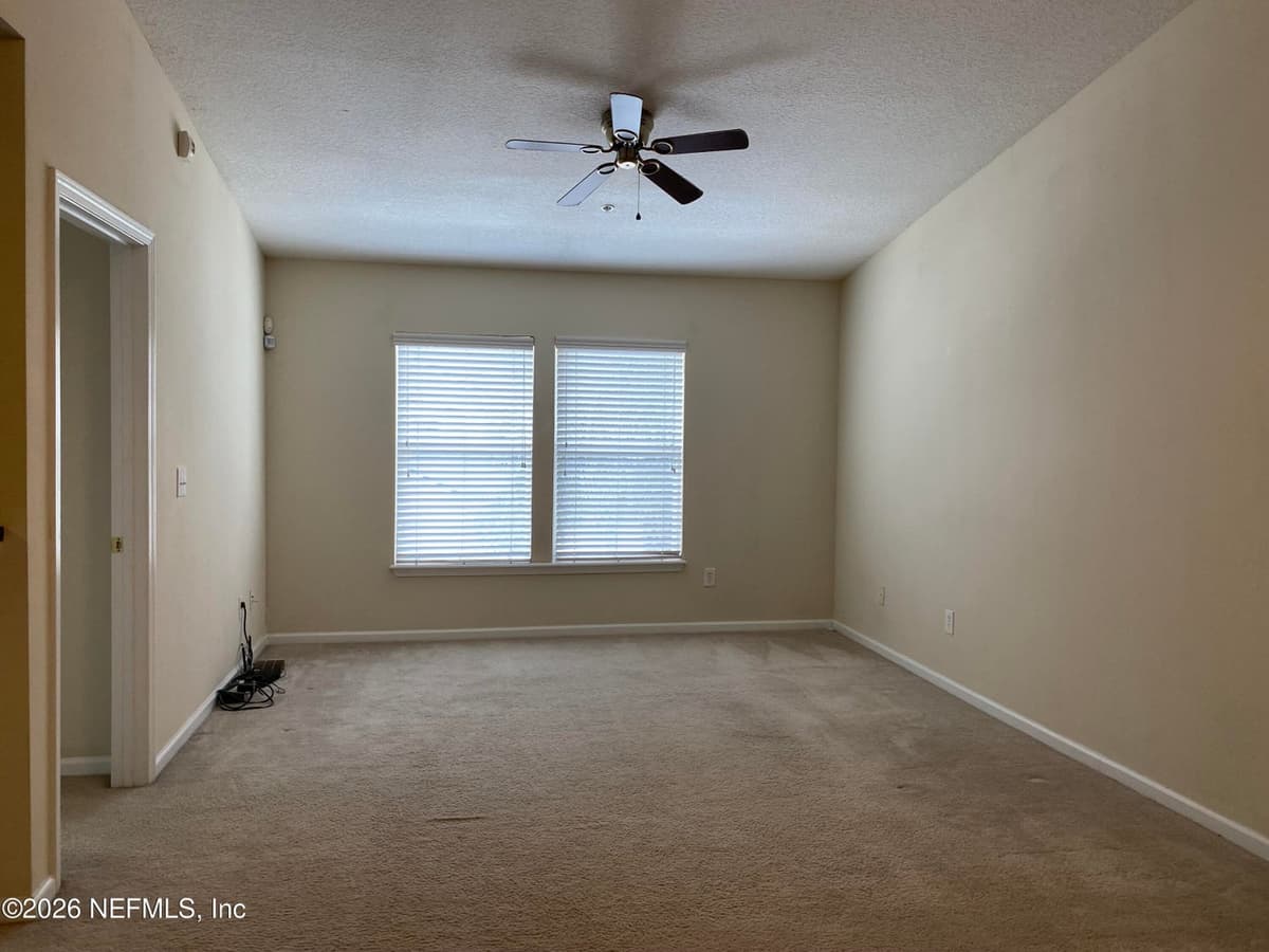 7064 DEER LODGE Circle 107, Jacksonville, FL 32256 2