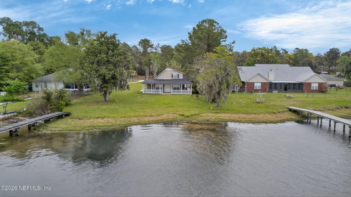 209 BEACH Drive, Florahome, FL 32140 2