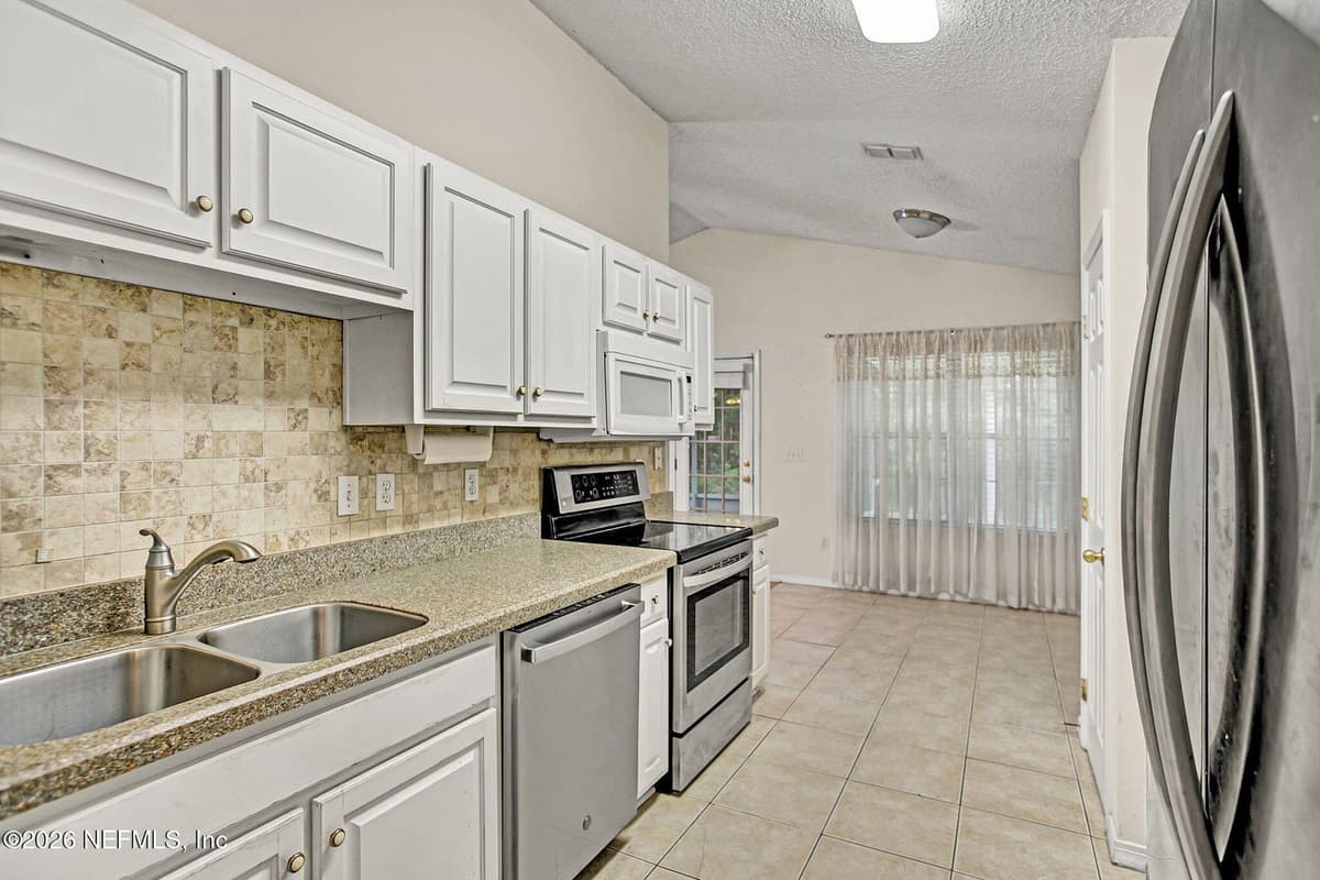 7348 IRONSIDE Drive W, Jacksonville, FL 32244 3