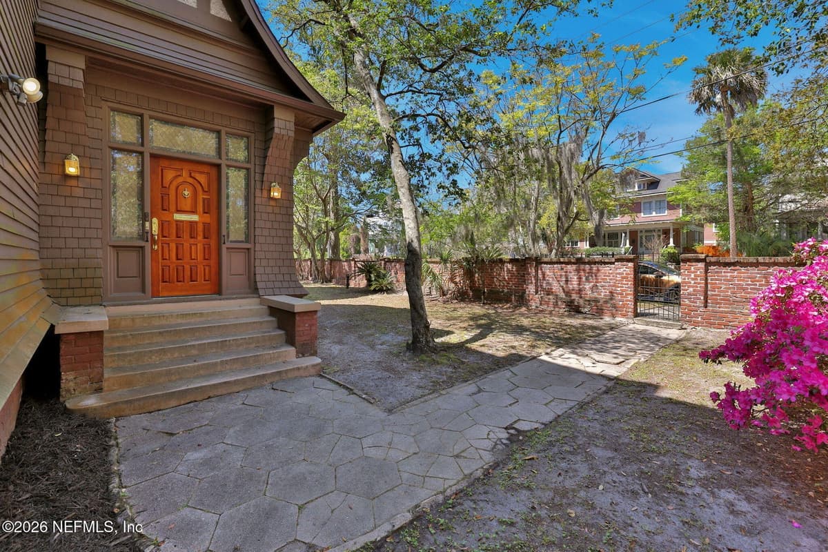 2160 OAK Street, Jacksonville, FL 32204 3