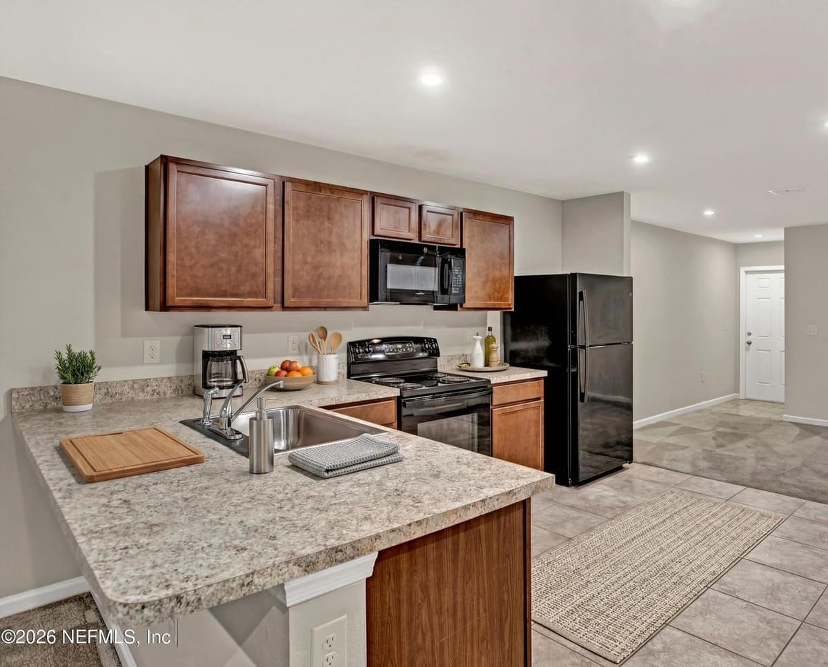 5958 CREEKSIDE CROSSING Drive, Jacksonville, FL 32210 3