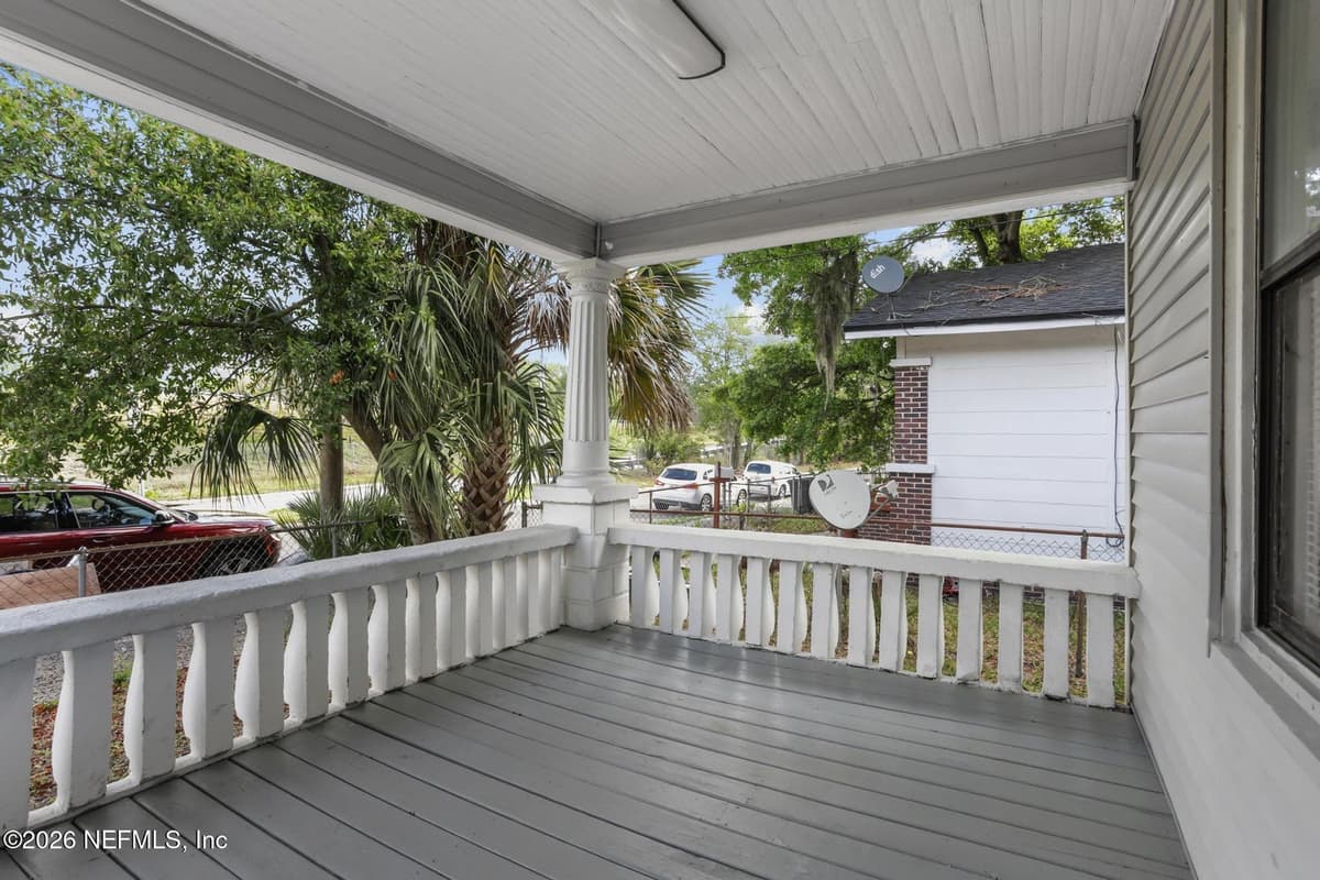 324 E 19TH Street, Jacksonville, FL 32206 3