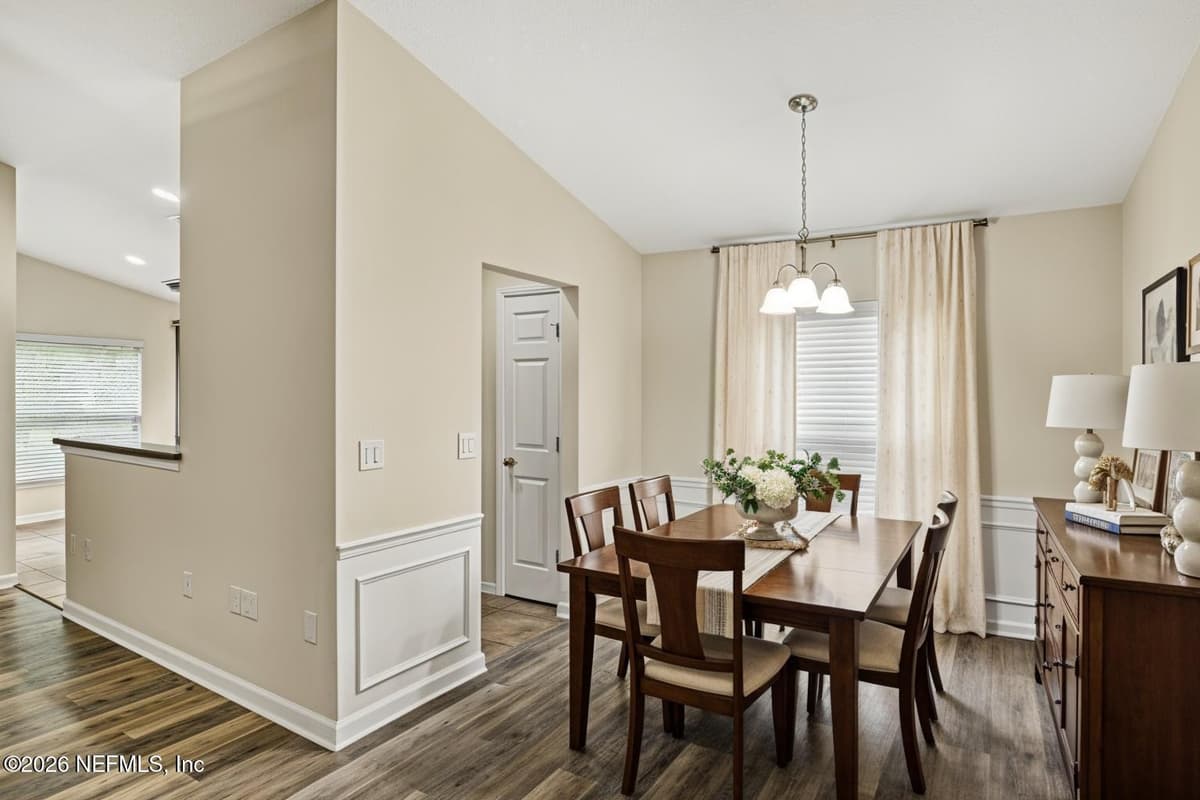 9122 HONEYBEE Lane, Jacksonville, FL 32256 3