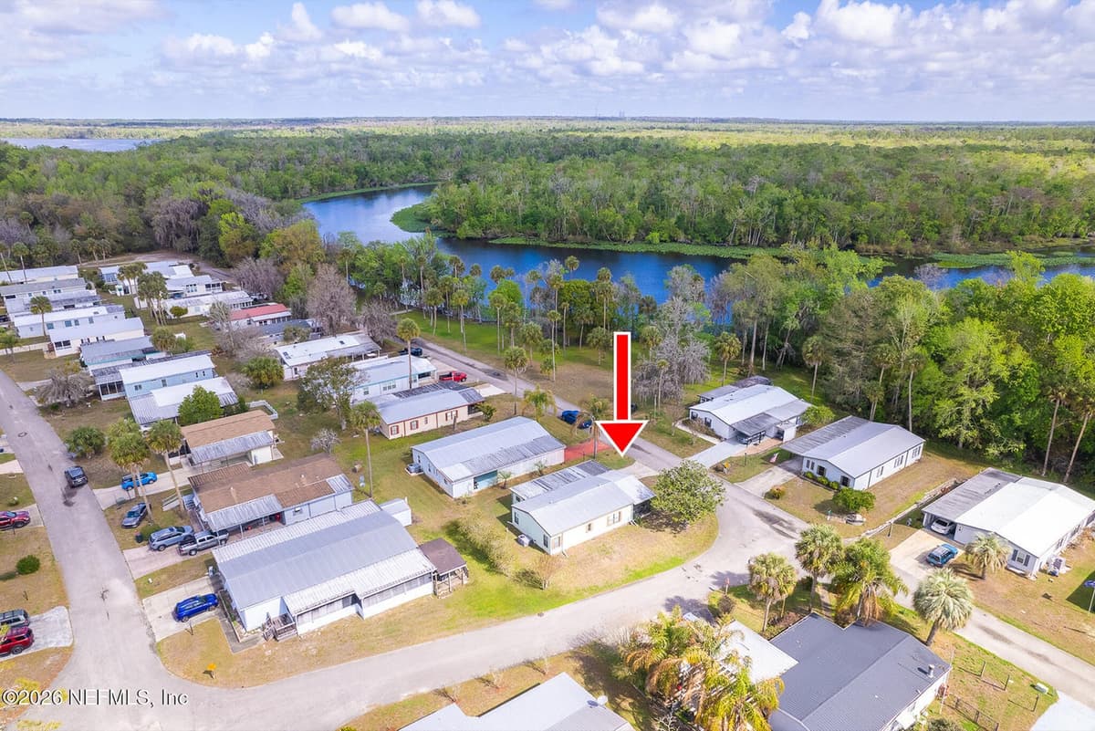 143 BAYOU Drive, Satsuma, FL 32189 3
