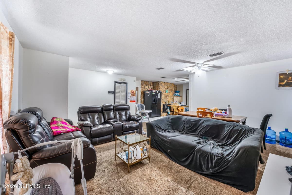 1114 LAKE SHORE Boulevard, Jacksonville, FL 32205 3