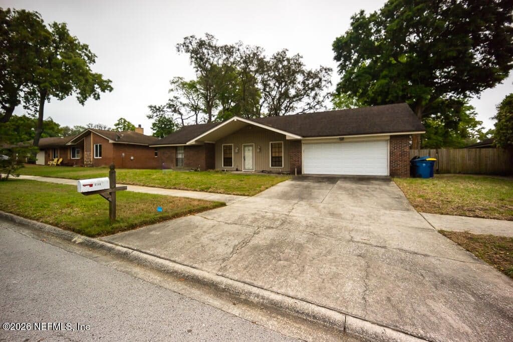 6140 THISTLEWOOD Road, Jacksonville, FL 32277 2