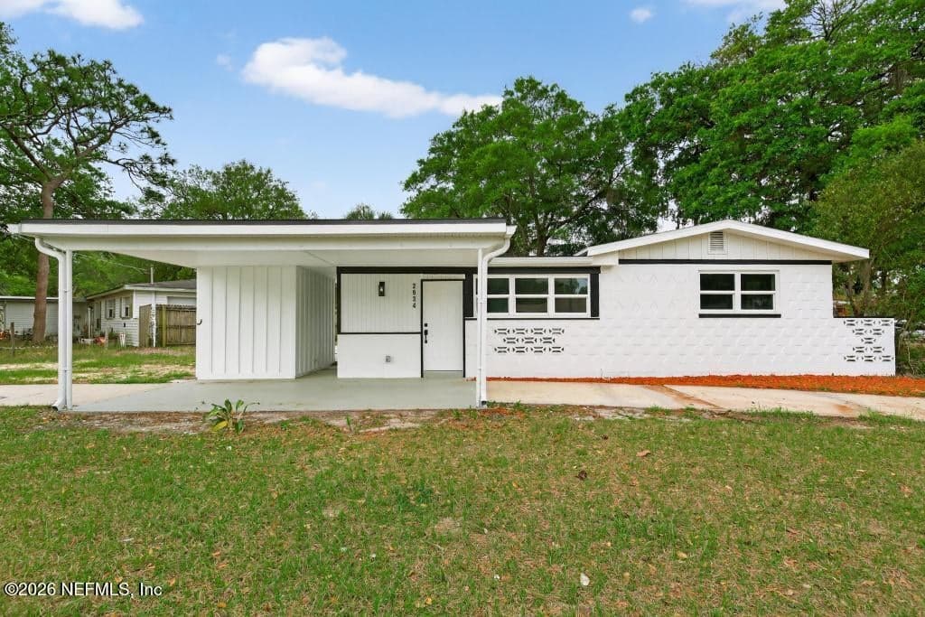 2934 STONEHURST Road W, Jacksonville, FL 32277 3
