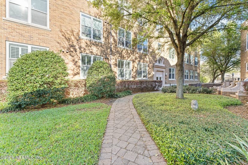 2525 COLLEGE Street 2304, Jacksonville, FL 32204