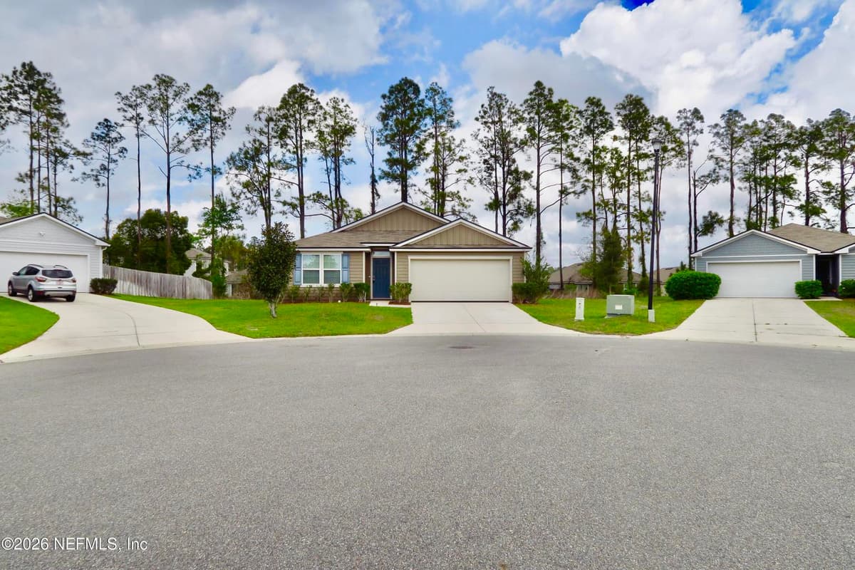 3577 TWIN FALLS Drive, Green Cove Springs, FL 32043 2
