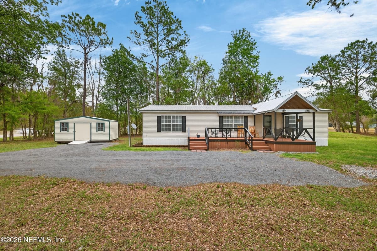 2858 NW 233RD Street, Lawtey, FL 32058 2